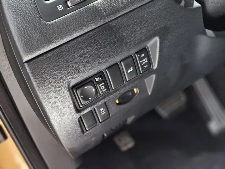 2013 Infiniti QX70 3.7L 351HP V6 7AT,autocango,china used car exporter,china ev exporter,chinese used car exporter,chinese used ev exporter