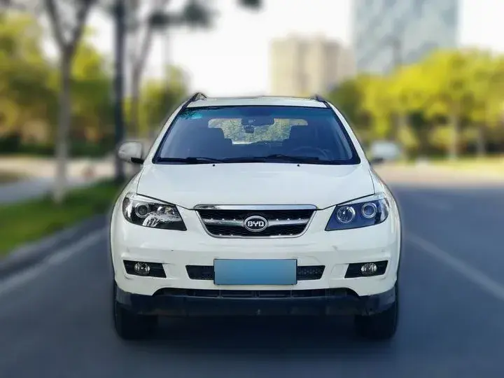 2013 BYD S6 2.0L 140HP L4 5MT