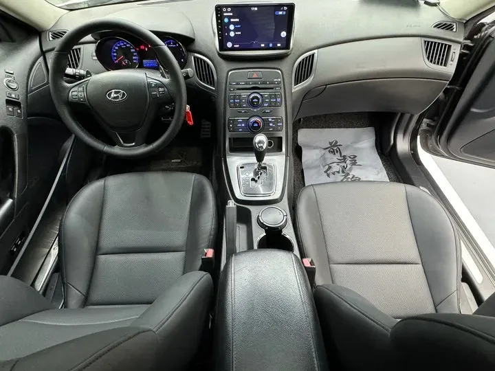 2009 Hyundai Rohens-Coupe 2.0T 210HP L4 5AT,autocango,china used car exporter,china ev exporter,chinese used car exporter,chinese used ev exporter