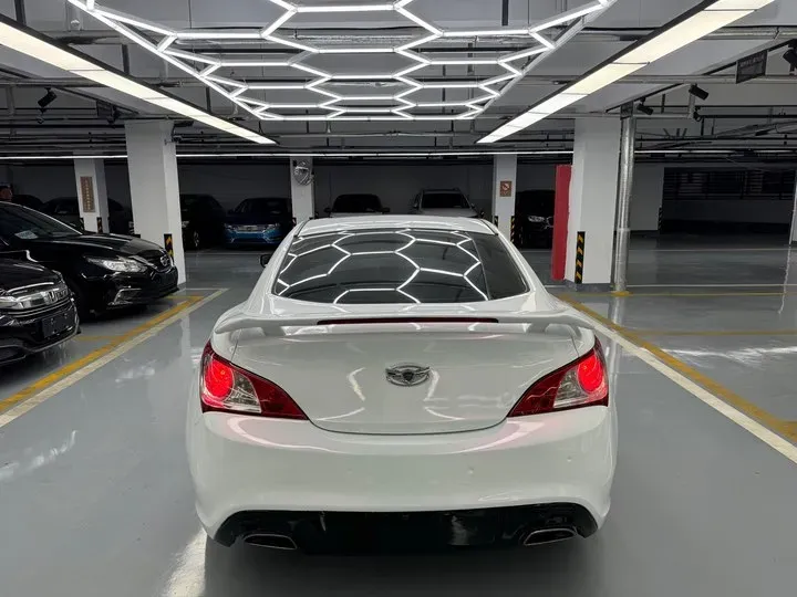 2009 Hyundai Rohens-Coupe 2.0T 210HP L4 5AT,autocango,china used car exporter,china ev exporter,chinese used car exporter,chinese used ev exporter