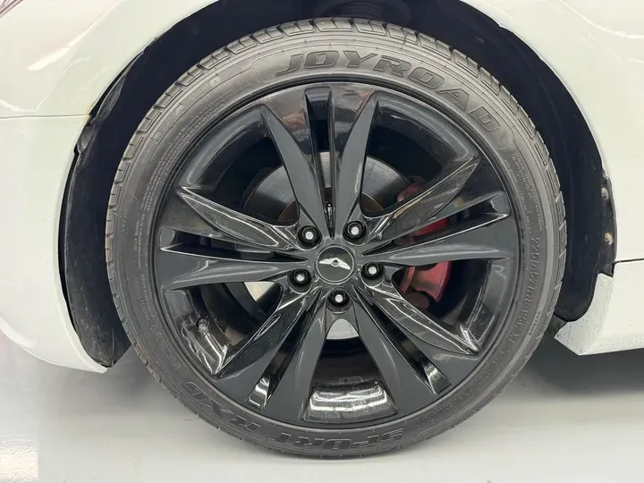 2009 Hyundai Rohens-Coupe 2.0T 210HP L4 5AT,autocango,china used car exporter,china ev exporter,chinese used car exporter,chinese used ev exporter