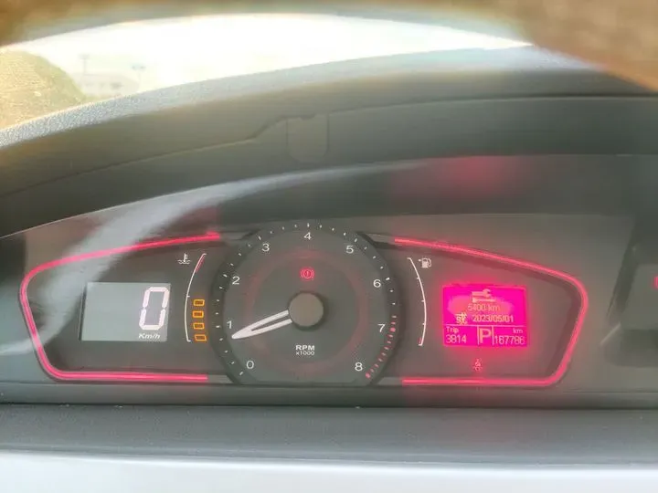 2010 Roewe 550 1.8L 133HP L4 5AT,autocango,china used car exporter,china ev exporter,chinese used car exporter,chinese used ev exporter