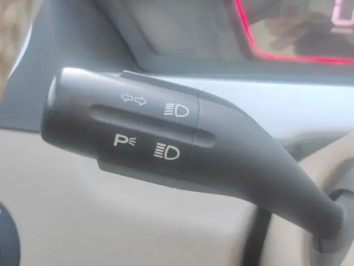 2010 Roewe 550 1.8L 133HP L4 5AT,autocango,china used car exporter,china ev exporter,chinese used car exporter,chinese used ev exporter