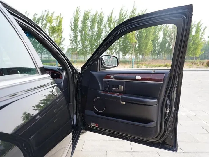 2014 Porsche 918 Spyder 4.6L 608HP V8 7DCT PHEV 6.8KWH,autocango,china used car exporter,china ev exporter,chinese used car exporter,chinese used ev exporter