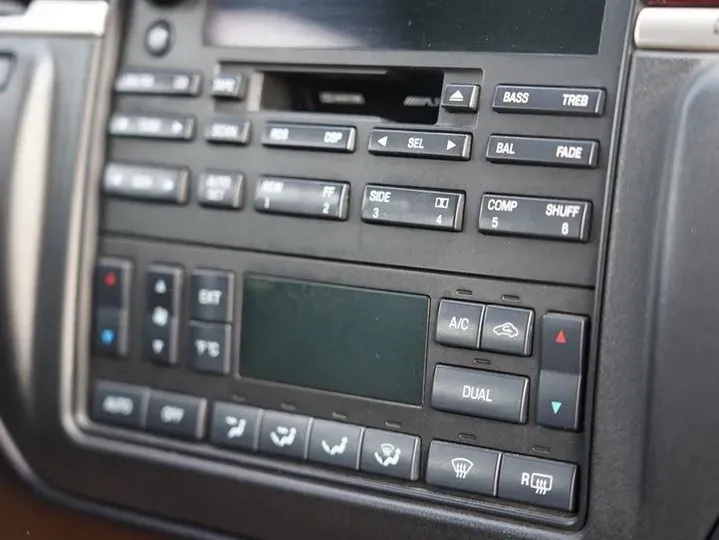 2014 Porsche 918 Spyder 4.6L 608HP V8 7DCT PHEV 6.8KWH,autocango,china used car exporter,china ev exporter,chinese used car exporter,chinese used ev exporter