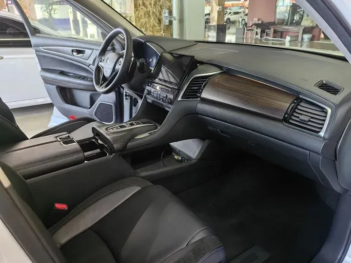 2017 Honda Avancier 2.0T 272HP L4 9AT,autocango,china used car exporter,china ev exporter,chinese used car exporter,chinese used ev exporter