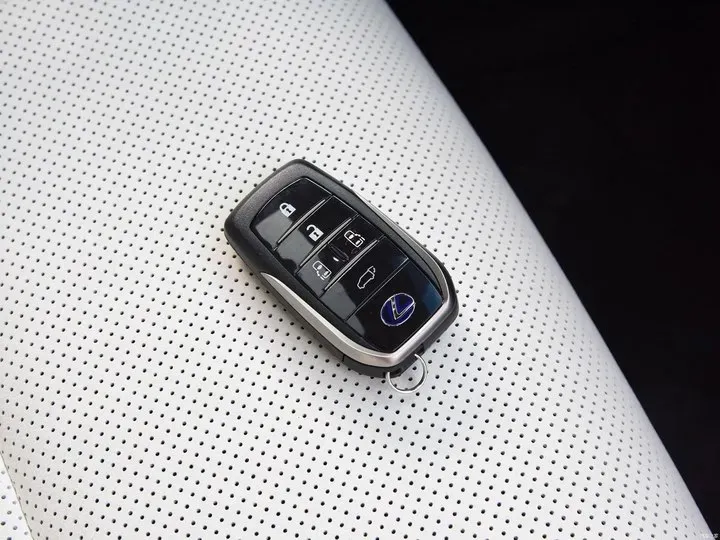 2020 Lexus LM 2.5L 117HP L4 E-CVT Hybrid,autocango,china used car exporter,china ev exporter,chinese used car exporter,chinese used ev exporter