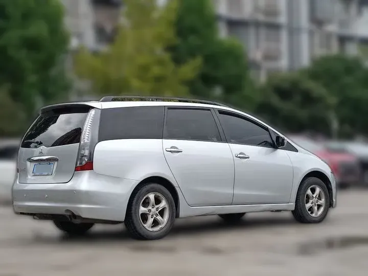 2007 Mitsubishi Grandis 2.4L 165HP L4 4AT,autocango,china used car exporter,china ev exporter,chinese used car exporter,chinese used ev exporter