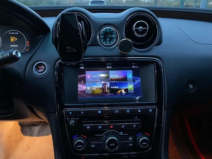 2016 Jaguar XJ 2.0T 240HP L4 8AT,autocango,china used car exporter,china ev exporter,chinese used car exporter,chinese used ev exporter