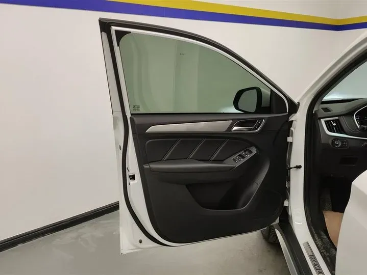 2019 Roewe RX5 1.5T 169HP L4 7DCT,autocango,china used car exporter,china ev exporter,chinese used car exporter,chinese used ev exporter