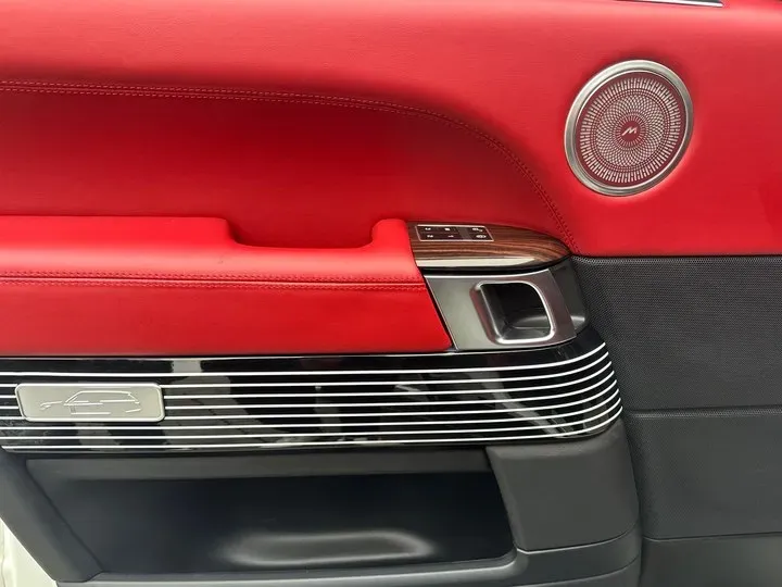 2020 Mansory Range Rover 3.0T 400HP L6 8AT,autocango,china used car exporter,china ev exporter,chinese used car exporter,chinese used ev exporter