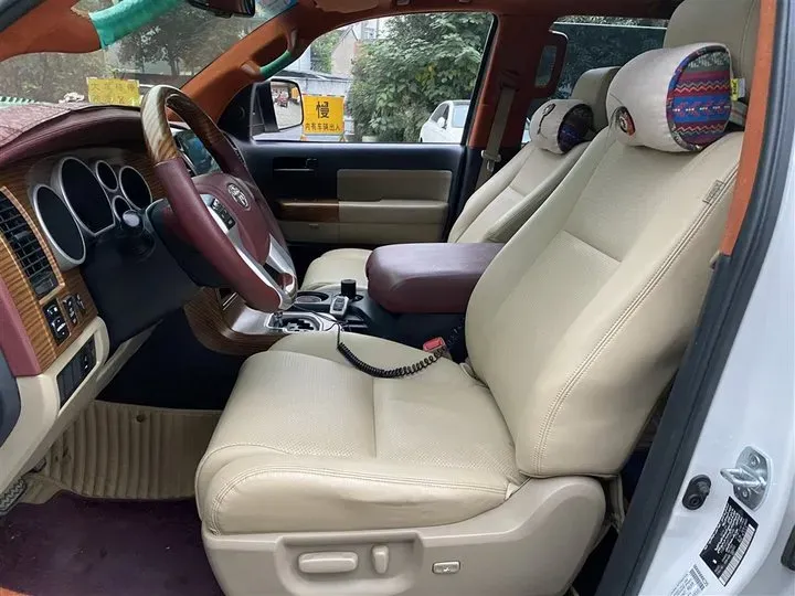 2010 Toyota Sequoia 5.7L 386HP V8 6AT,autocango,china used car exporter,china ev exporter,chinese used car exporter,chinese used ev exporter