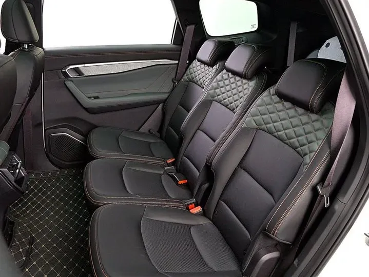 2023 Geely Okavango L 2.0T 218HP L4 7DCT,autocango,china used car exporter,china ev exporter,chinese used car exporter,chinese used ev exporter