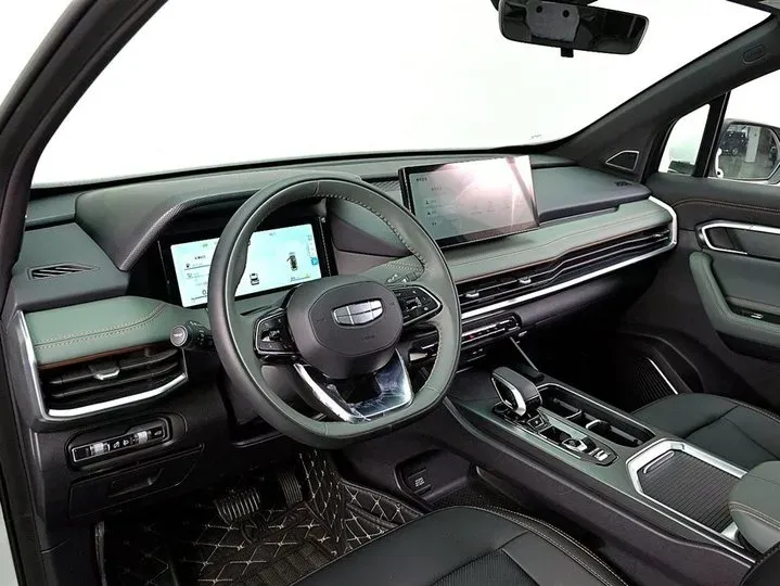 2023 Geely Okavango L 2.0T 218HP L4 7DCT,autocango,china used car exporter,china ev exporter,chinese used car exporter,chinese used ev exporter