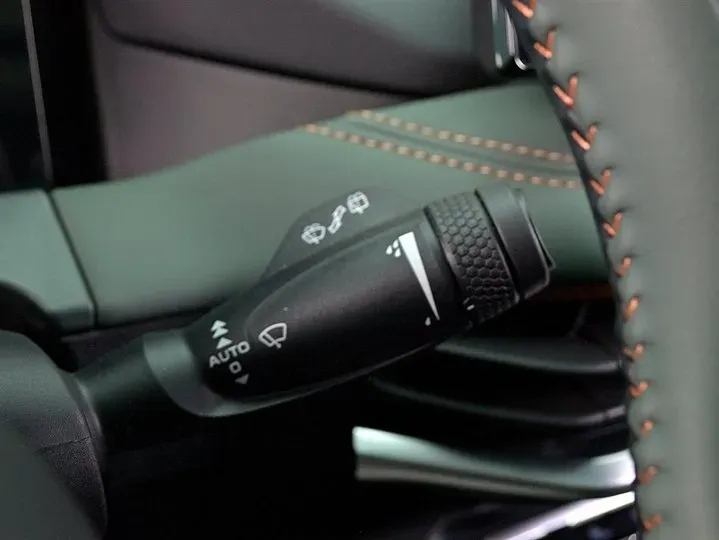 2023 Geely Okavango L 2.0T 218HP L4 7DCT,autocango,china used car exporter,china ev exporter,chinese used car exporter,chinese used ev exporter