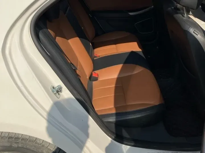 2016 Roewe e550 1.5L 109HP L4 2AT PHEV 12KWH,autocango,china used car exporter,china ev exporter,chinese used car exporter,chinese used ev exporter