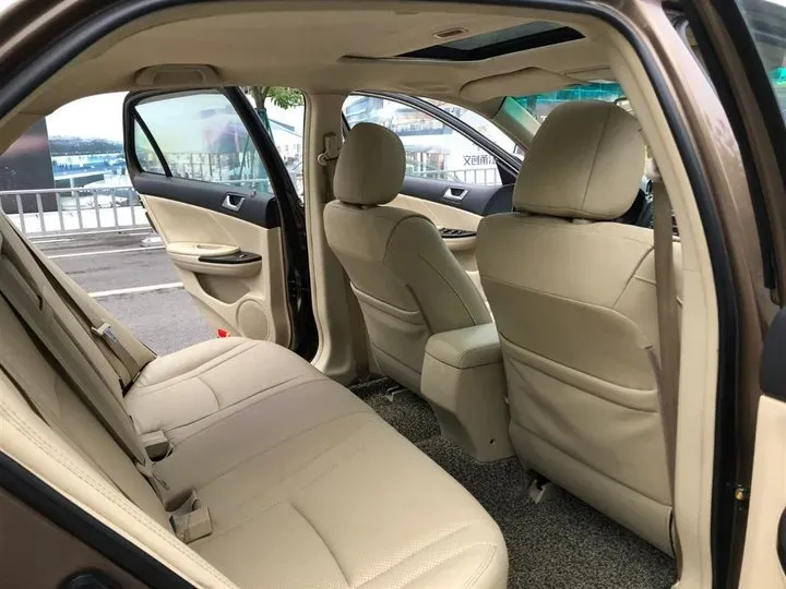 2013 BYD G6 2.0L 140HP L4 5MT,autocango,china used car exporter,china ev exporter,chinese used car exporter,chinese used ev exporter