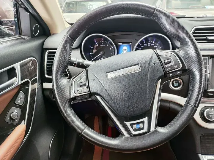 2016 Haval H6 Coupe 1.5T 150HP L4 6MT,autocango,china used car exporter,china ev exporter,chinese used car exporter,chinese used ev exporter