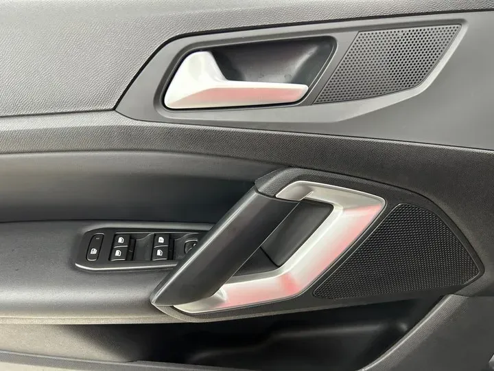 2020 Peugeot 408 1.2T 136HP L3 6DCT,autocango,china used car exporter,china ev exporter,chinese used car exporter,chinese used ev exporter