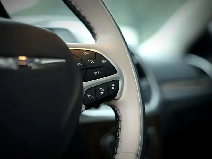 2016 Chrysler 300C 3.0L 234HP V6 8AT,autocango,china used car exporter,china ev exporter,chinese used car exporter,chinese used ev exporter