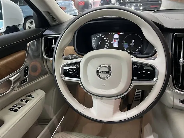 2019 Volvo S90 2.0T 320HP L4 8AT PHEV 10.1KWH,autocango,china used car exporter,china ev exporter,chinese used car exporter,chinese used ev exporter