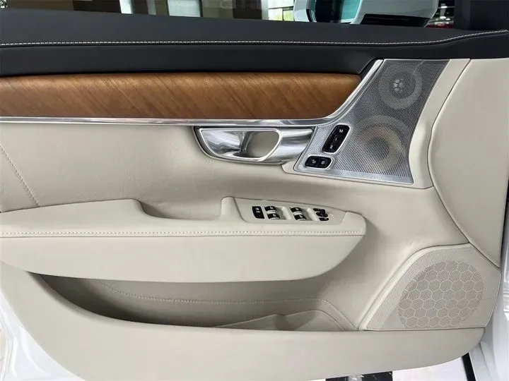 2019 Volvo S90 2.0T 320HP L4 8AT PHEV 10.1KWH,autocango,china used car exporter,china ev exporter,chinese used car exporter,chinese used ev exporter