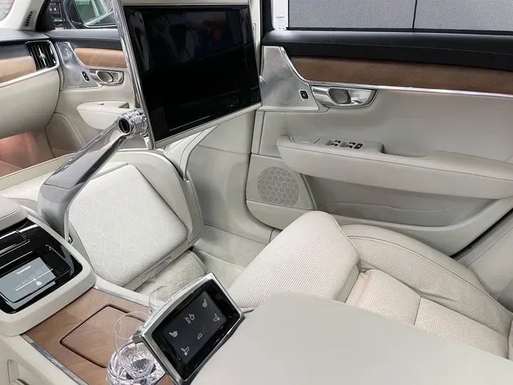 2019 Volvo S90 2.0T 320HP L4 8AT PHEV 10.1KWH,autocango,china used car exporter,china ev exporter,chinese used car exporter,chinese used ev exporter