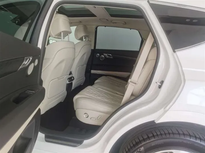 2023 Genesis GV80 2.5T 304HP L4 8AT,autocango,china used car exporter,china ev exporter,chinese used car exporter,chinese used ev exporter