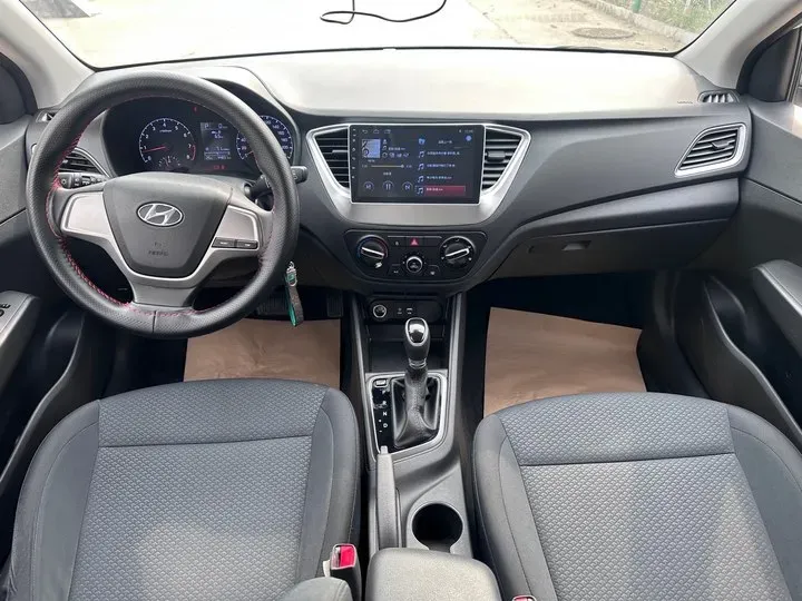 2017 Hyundai Verna RV 1.4L 100HP L4 6AT,autocango,china used car exporter,china ev exporter,chinese used car exporter,chinese used ev exporter