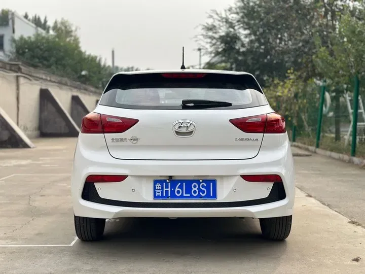 2017 Hyundai Verna RV 1.4L 100HP L4 6AT,autocango,china used car exporter,china ev exporter,chinese used car exporter,chinese used ev exporter