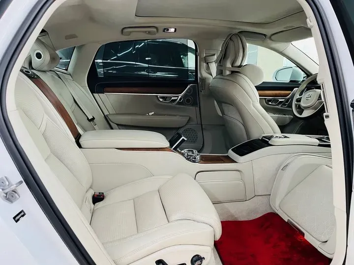 2019 Volvo S90 2.0T 320HP L4 8AT PHEV 10.1KWH,autocango,china used car exporter,china ev exporter,chinese used car exporter,chinese used ev exporter