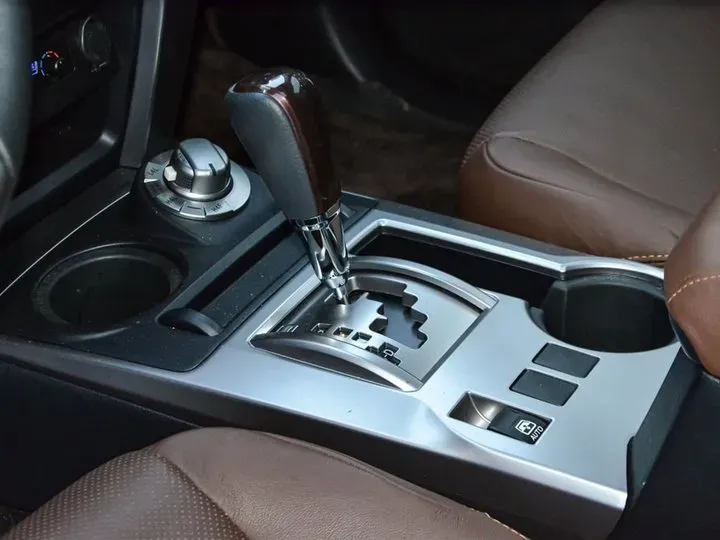 2022 Toyota 4Runner 4.0L 273HP V6 5AT,autocango,china used car exporter,china ev exporter,chinese used car exporter,chinese used ev exporter