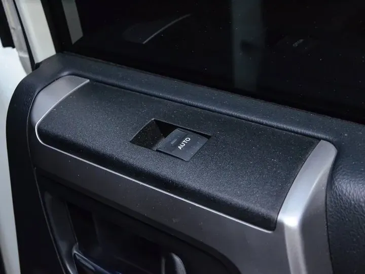 2022 Toyota 4Runner 4.0L 273HP V6 5AT,autocango,china used car exporter,china ev exporter,chinese used car exporter,chinese used ev exporter