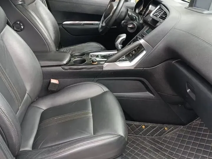 2015 Peugeot 3008 2.0L 147HP L4 6AT,autocango,china used car exporter,china ev exporter,chinese used car exporter,chinese used ev exporter