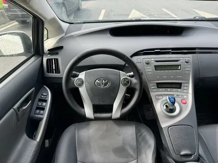 2012 Toyota Prius 1.8L 99HP L4 E-CVT Hybrid,autocango,china used car exporter,china ev exporter,chinese used car exporter,chinese used ev exporter