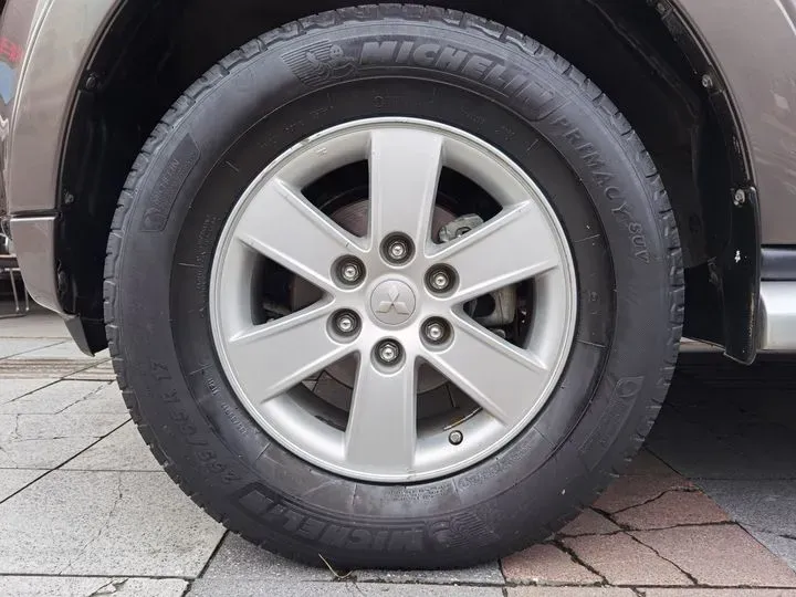 2010 Mitsubishi Pajero 3.0L 177HP V6 5AT,autocango,china used car exporter,china ev exporter,chinese used car exporter,chinese used ev exporter