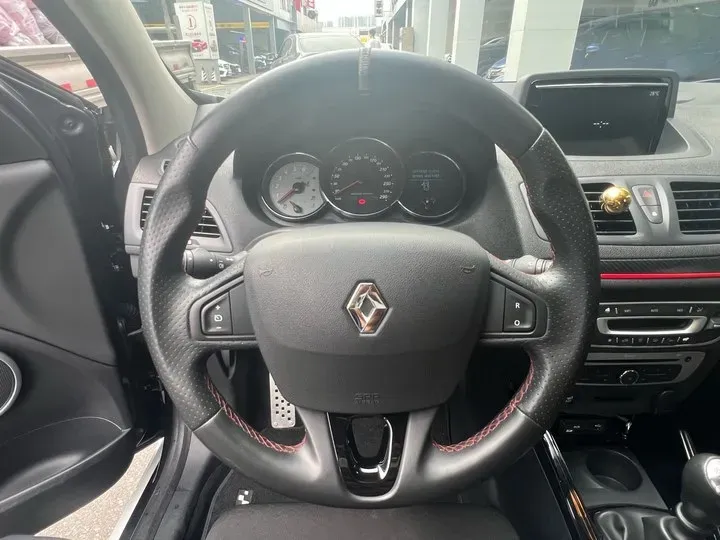 2014 Renault  Megane 2.0T 265HP L4 6MT,autocango,china used car exporter,china ev exporter,chinese used car exporter,chinese used ev exporter