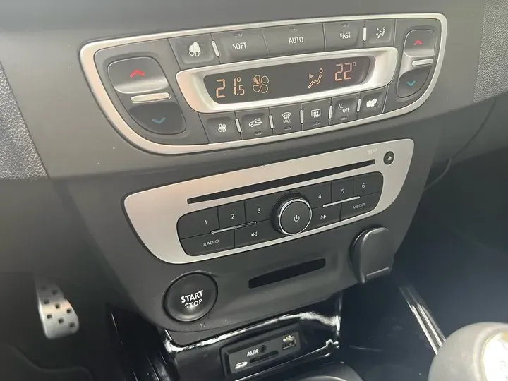 2014 Renault  Megane 2.0T 265HP L4 6MT,autocango,china used car exporter,china ev exporter,chinese used car exporter,chinese used ev exporter