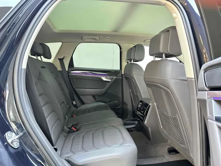 2021 Volkswagen Touareg 3.0T 340HP V6 8AT,autocango,china used car exporter,china ev exporter,chinese used car exporter,chinese used ev exporter