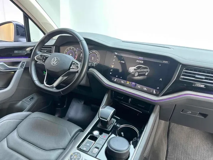 2021 Volkswagen Touareg 3.0T 340HP V6 8AT,autocango,china used car exporter,china ev exporter,chinese used car exporter,chinese used ev exporter