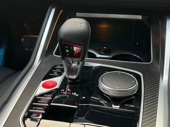 2023 BMW XM 4.4T 490HP V8 8AT PHEV 25.7KWH,autocango,china used car exporter,china ev exporter,chinese used car exporter,chinese used ev exporter