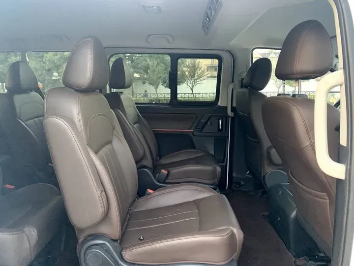 2022 DongFeng Forthing LingZhi Plus 2.0L 133HP L4 6MT,autocango,china used car exporter,china ev exporter,chinese used car exporter,chinese used ev exporter