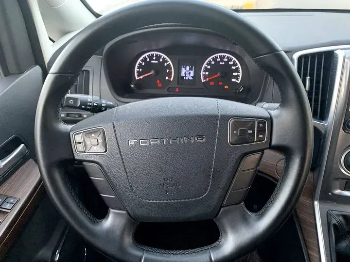 2022 DongFeng Forthing LingZhi Plus 2.0L 133HP L4 6MT,autocango,china used car exporter,china ev exporter,chinese used car exporter,chinese used ev exporter