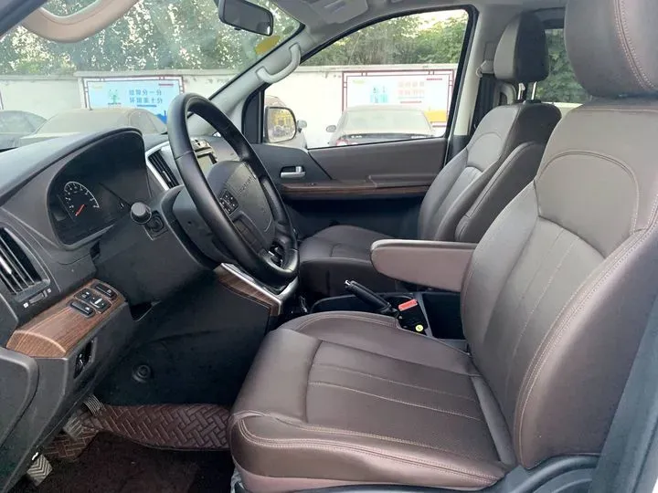 2022 DongFeng Forthing LingZhi Plus 2.0L 133HP L4 6MT,autocango,china used car exporter,china ev exporter,chinese used car exporter,chinese used ev exporter