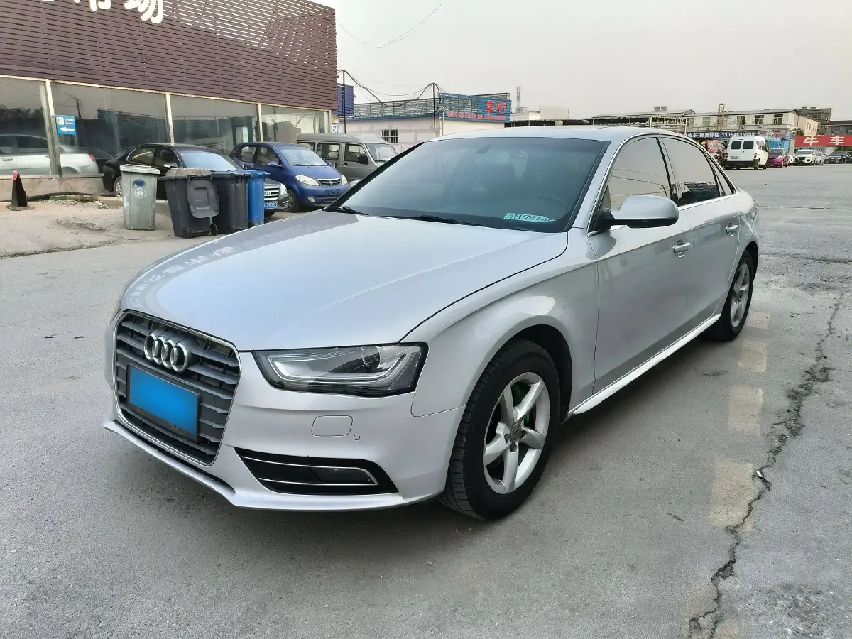 2013 Audi A4L 2.0T 180HP L4 CVT