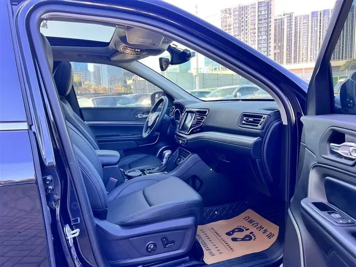 2018 Jeep Commander 2.0T 234HP L4 9AT,autocango,china used car exporter,china ev exporter,chinese used car exporter,chinese used ev exporter