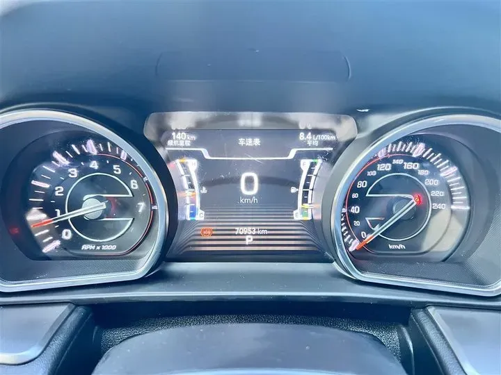 2018 Jeep Commander 2.0T 234HP L4 9AT,autocango,china used car exporter,china ev exporter,chinese used car exporter,chinese used ev exporter