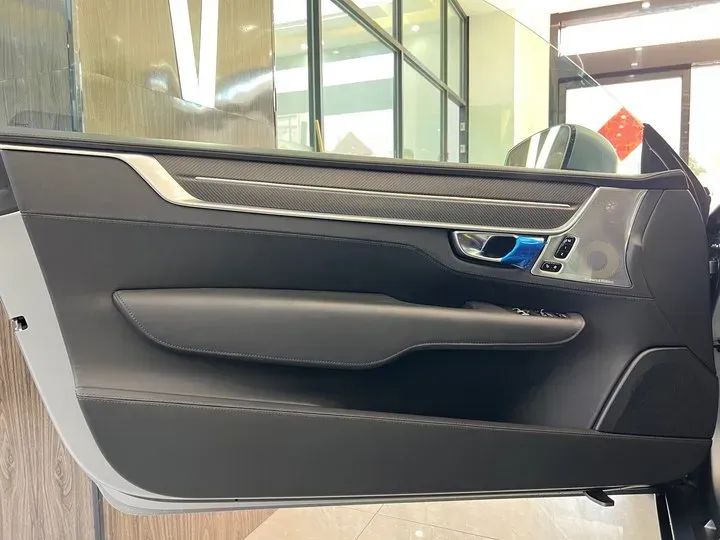 2018 Polestar 1 2.0T 326HP L4 8AT PHEV 34KWH,autocango,china used car exporter,china ev exporter,chinese used car exporter,chinese used ev exporter