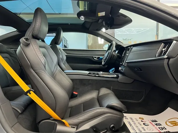 2018 Polestar 1 2.0T 326HP L4 8AT PHEV 34KWH,autocango,china used car exporter,china ev exporter,chinese used car exporter,chinese used ev exporter