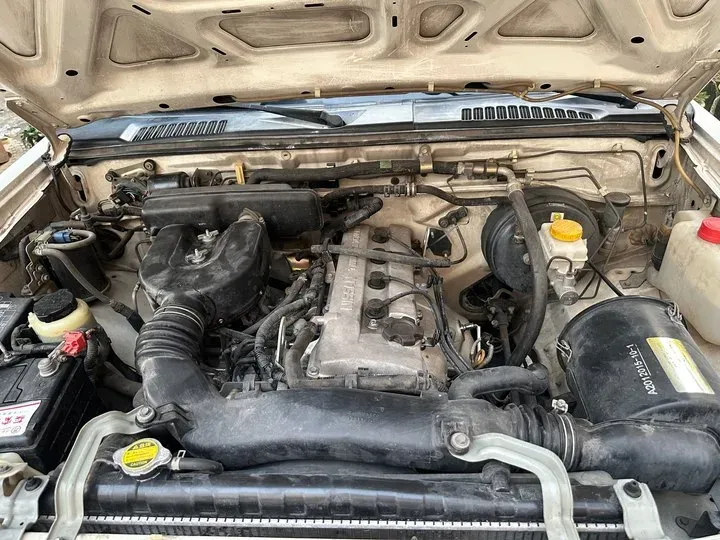 2013 Nissan D22 2.4L 150HP L4 5MT,autocango,china used car exporter,china ev exporter,chinese used car exporter,chinese used ev exporter